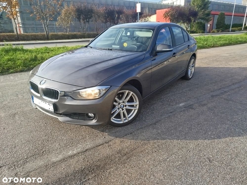 BMW Seria 3 318d - 2