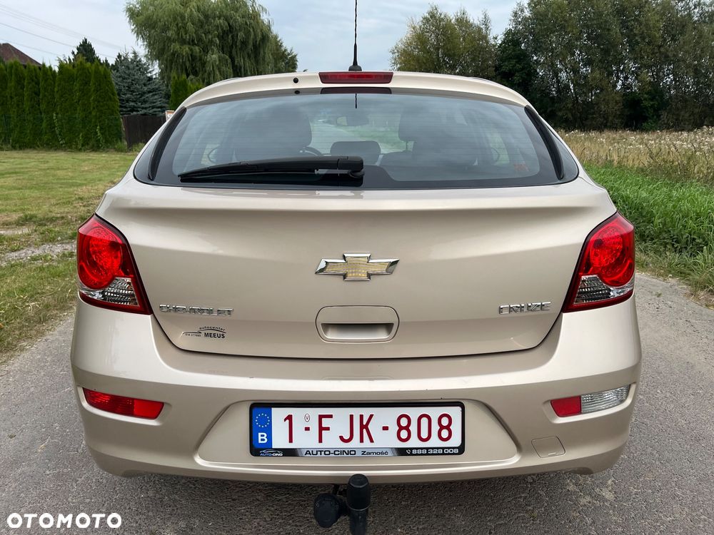 Chevrolet Cruze 1.7 LT - 9