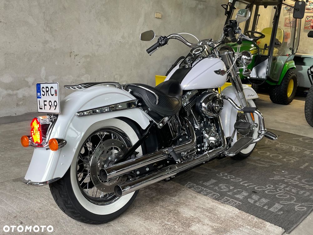 Harley-Davidson Softail Deluxe - 3