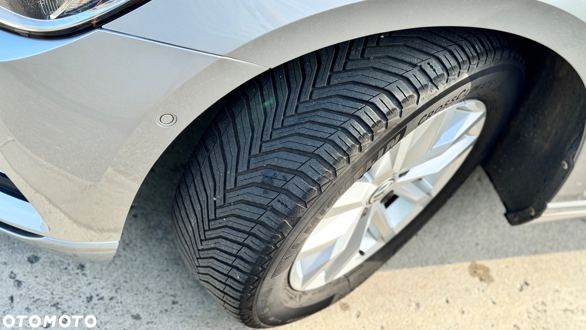 Volkswagen Passat Variant 1.6 TDI (BlueMotion Technology) DSG Comfortline - 23