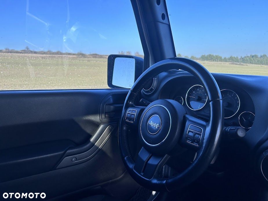 Jeep Wrangler - 13