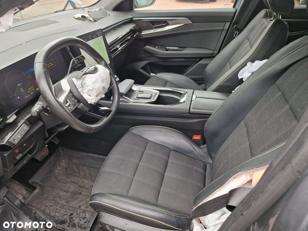 Renault Austral 1.3 TCe mHEV Iconic - 17
