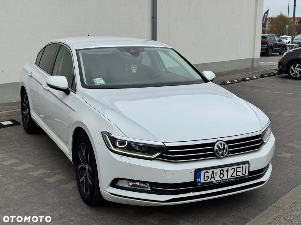 Volkswagen Passat 2.0 TDI BMT Comfortline - 10