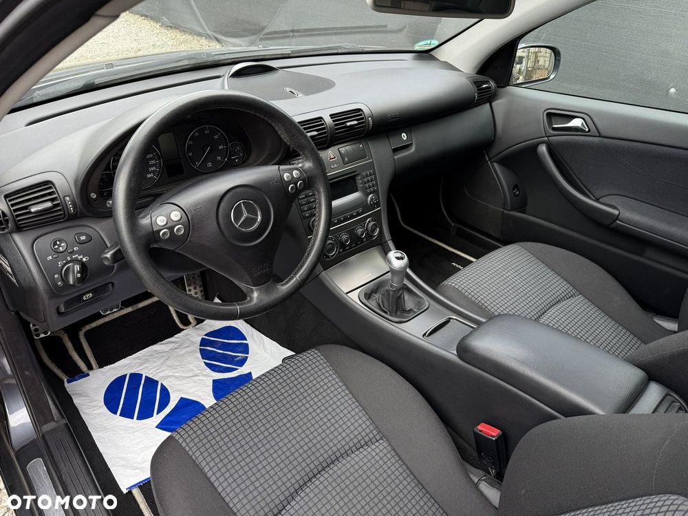 Mercedes-Benz Klasa C 200 Kompressor Sport Edition + - 19