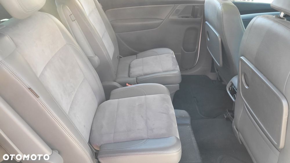 Volkswagen Sharan 2.0 TDI 4Motion BlueMotion Technology Highline - 15