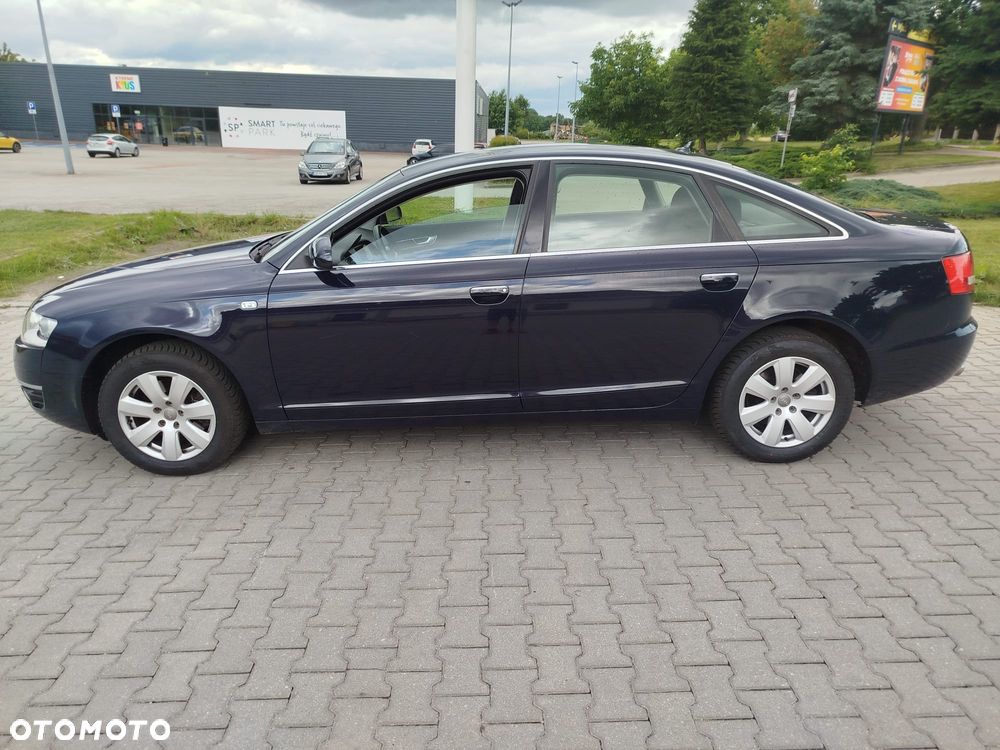 Audi A6 Limousine 2.4 - 4