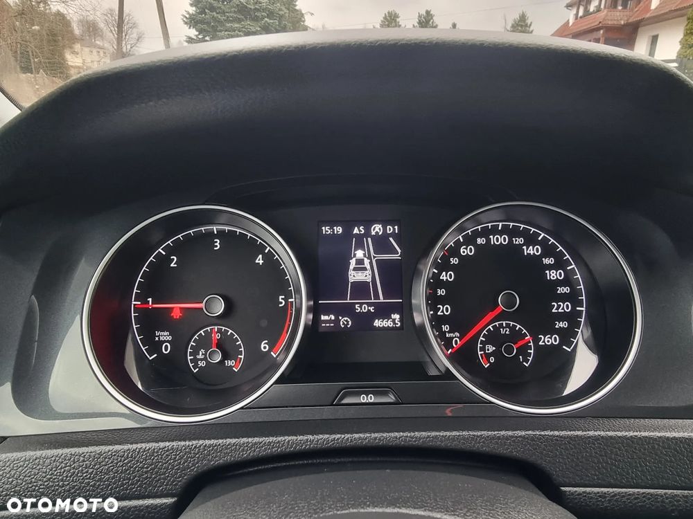 Volkswagen Golf 2.0 TDI SCR DSG R-Line - 18