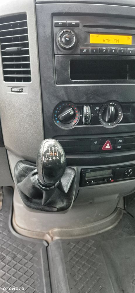 Mercedes-Benz Sprinter - 21