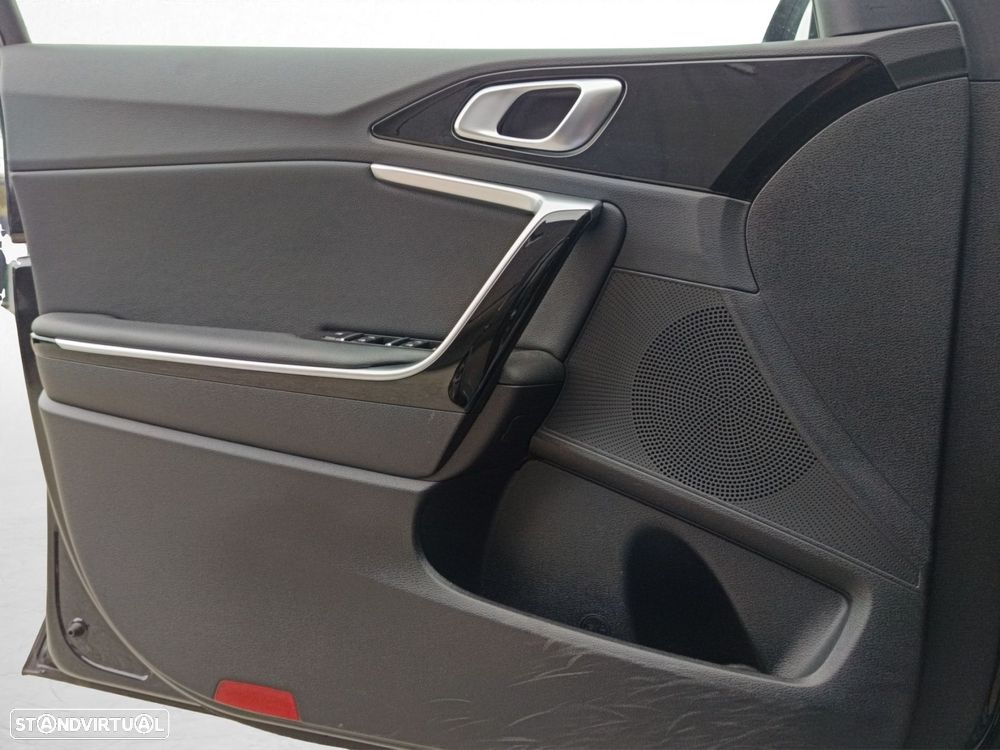 Kia XCeed 1.6 GDi PHEV Drive - 27