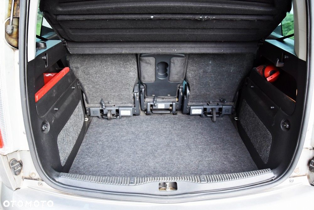 Skoda Roomster 1.6 16V Comfort - 10