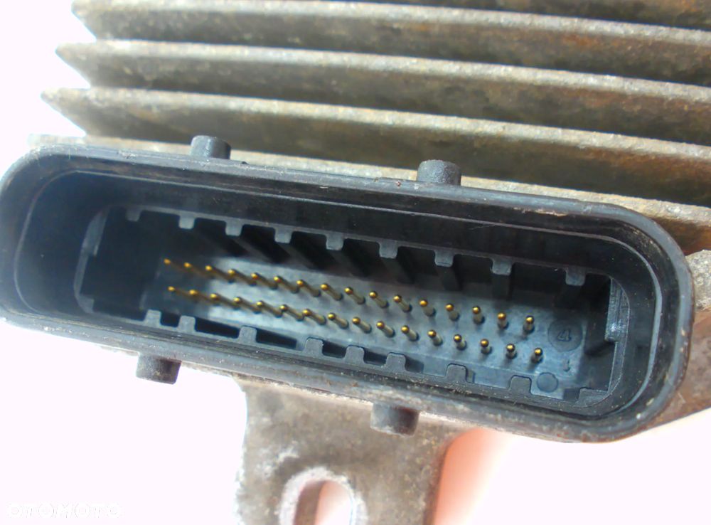 Sterownik Komputer Silnika CPCY 09364599 D99004 - 4