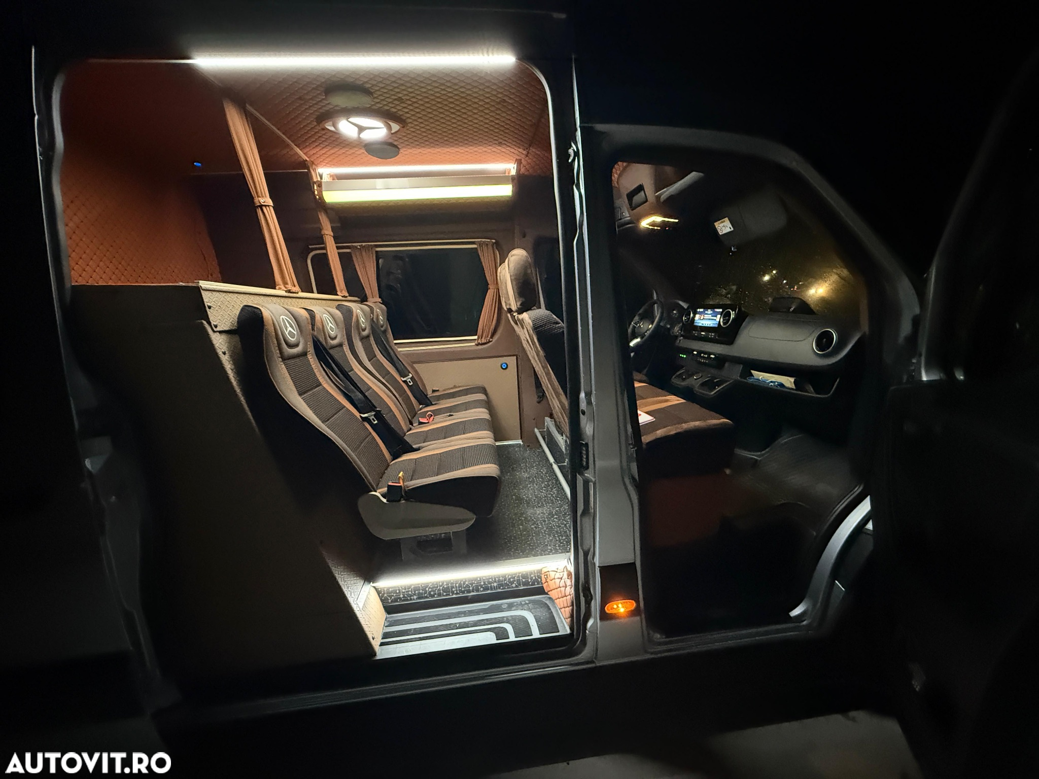 Mercedes-Benz Sprinter - 17