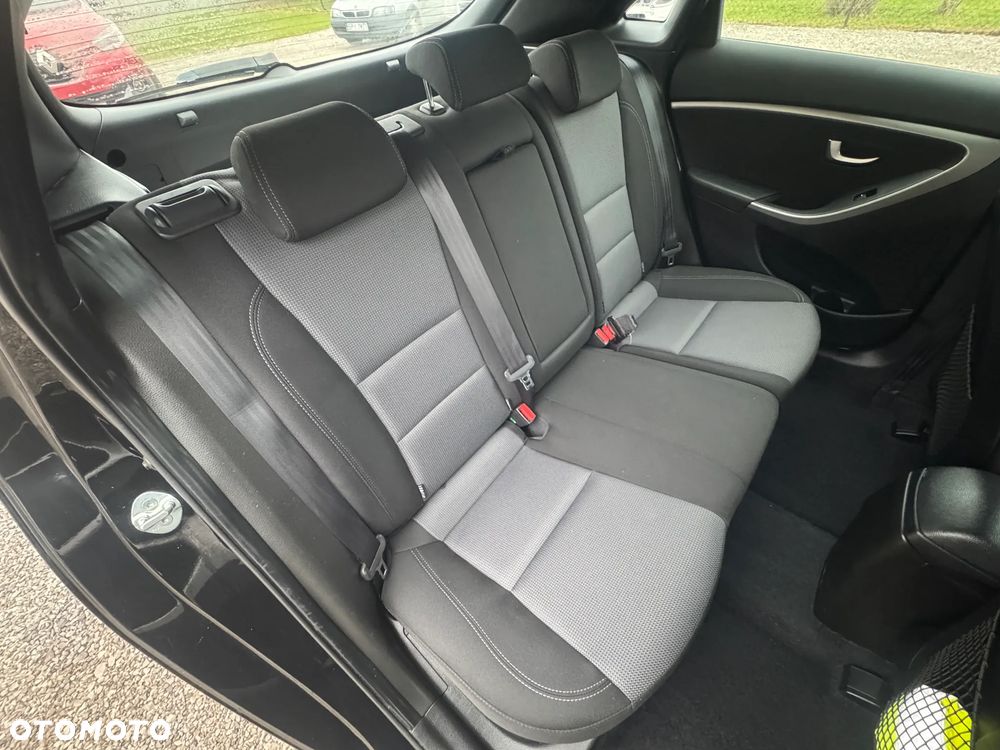 Hyundai i30 1.4 Trend - 16