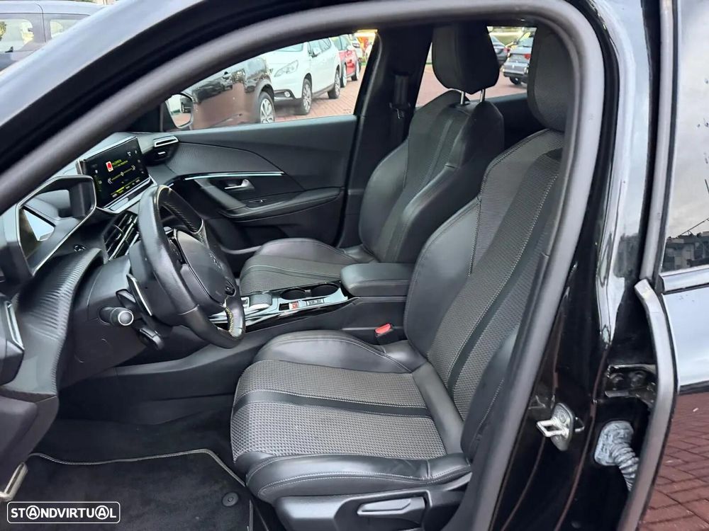 Peugeot 2008 1.5 BlueHDi GT Pack EAT8 - 6