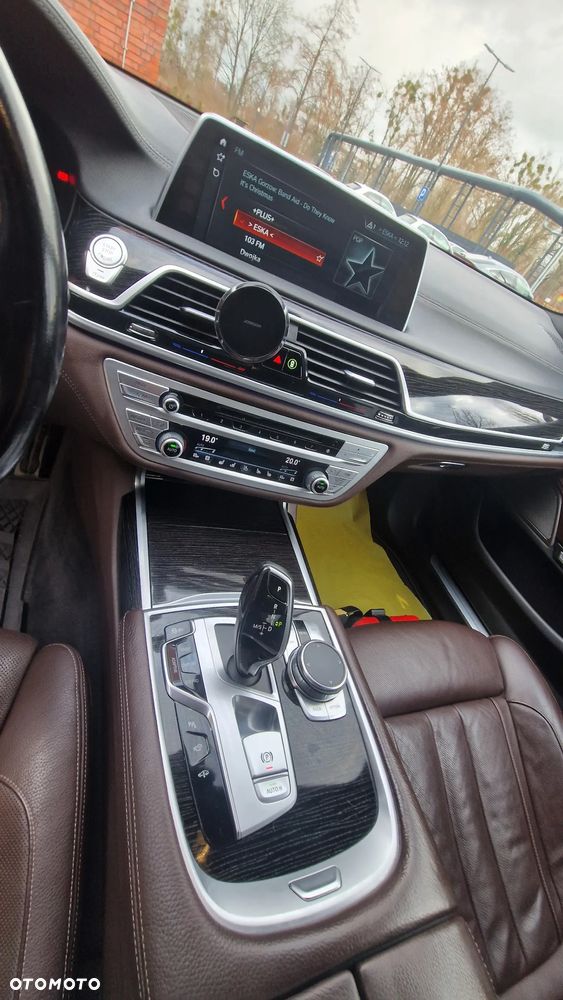 BMW Seria 7 740d xDrive - 19