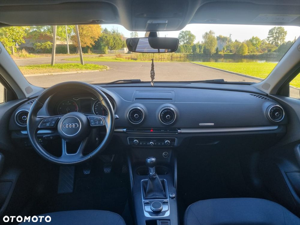 Audi A3 Sportback - 16