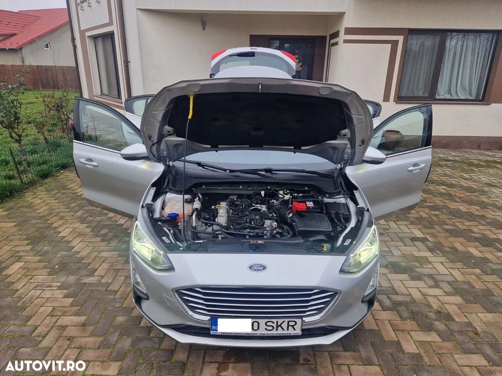 Ford Focus 1.0 EcoBoost Titanium - 29