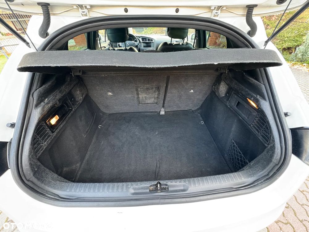 Citroën DS4 1.6 THP SoChic - 10