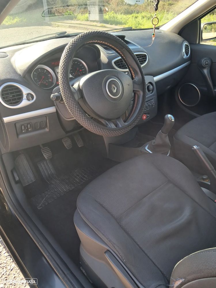 Renault Clio 1.5 dCi Dynamique - 10