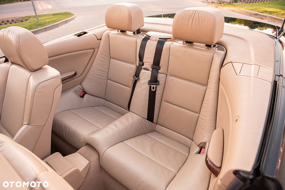 BMW Seria 3 330 Ci - 17