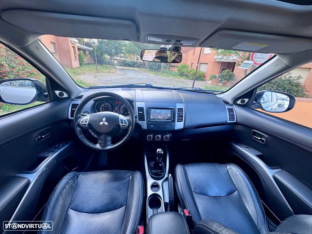 Mitsubishi Outlander 2.2 DI-D Instyle Navi - 7