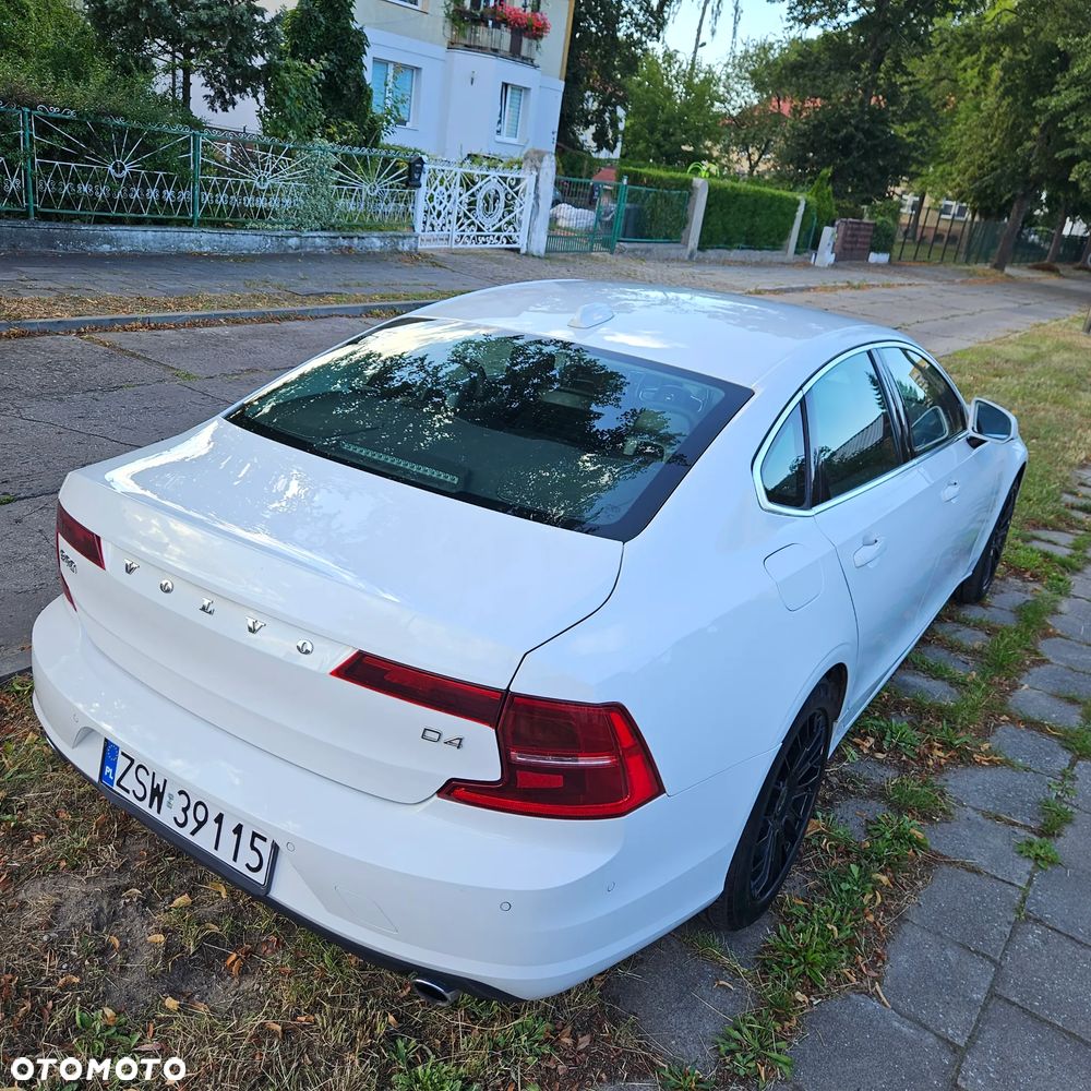 Volvo S90 - 11