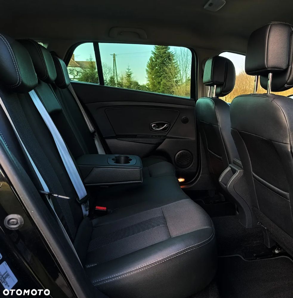 Renault Megane 1.9 dCi FAP Dynamique - 8