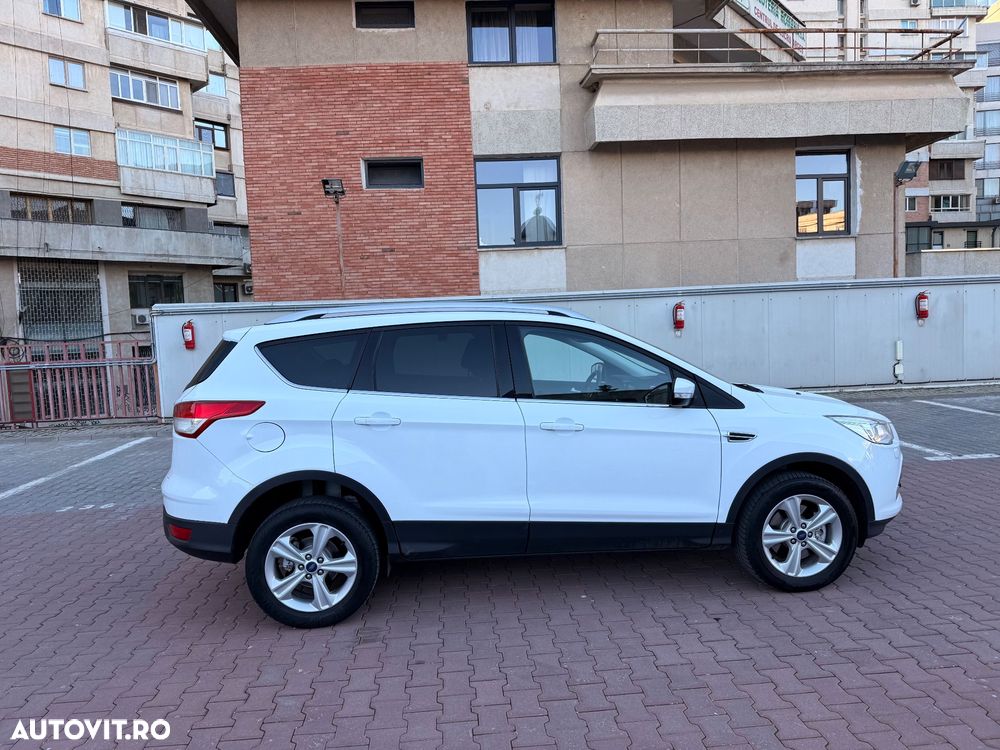 Ford Kuga 2.0 TDCi 4x4 Aut. Individual - 12