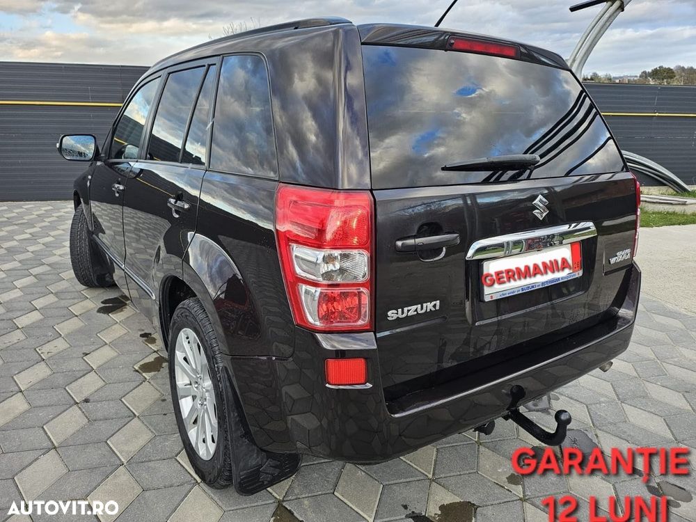 Suzuki Grand Vitara 1.9 DDIS JLX - 10