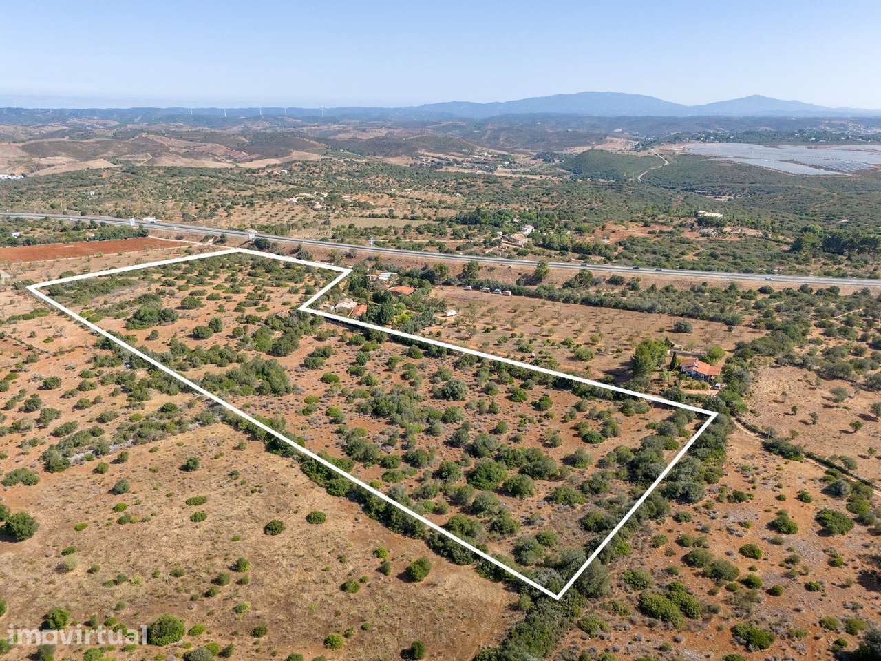 GRANDE TERRENO COM RUINA PARA VENDA EM LAGOS - Grande imagem: 3/9
