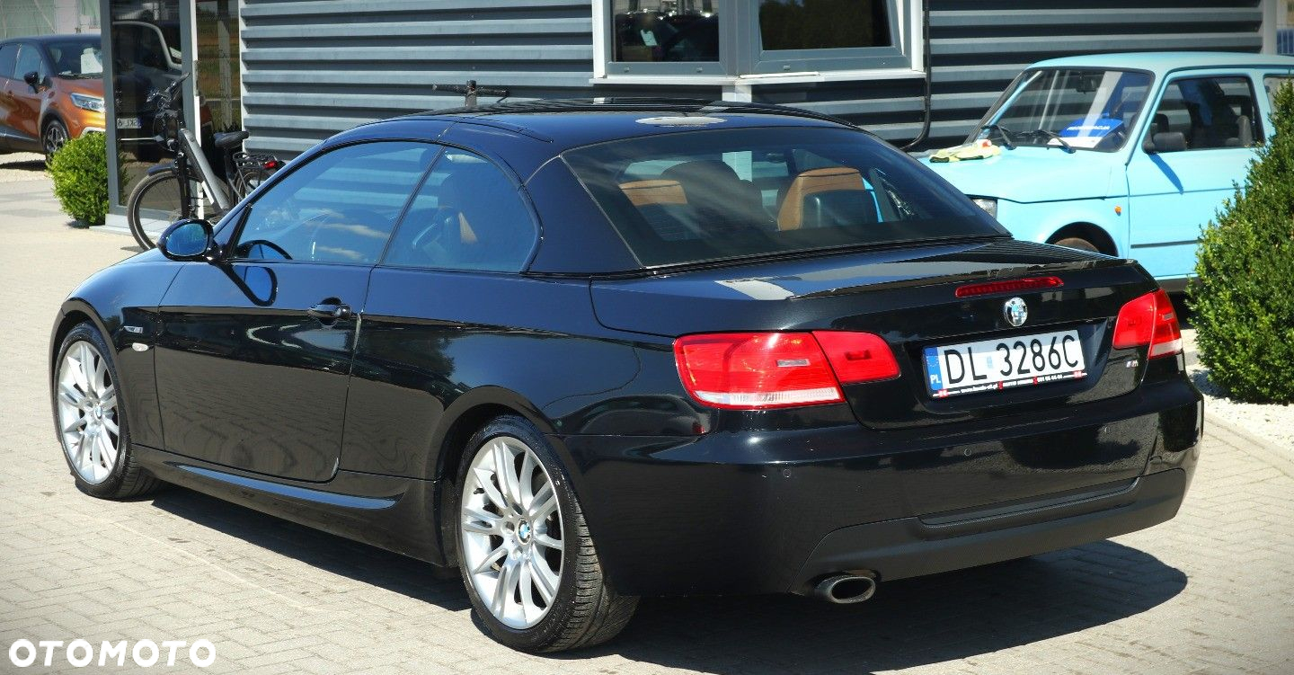 BMW Seria 3 320i Cabrio - 12