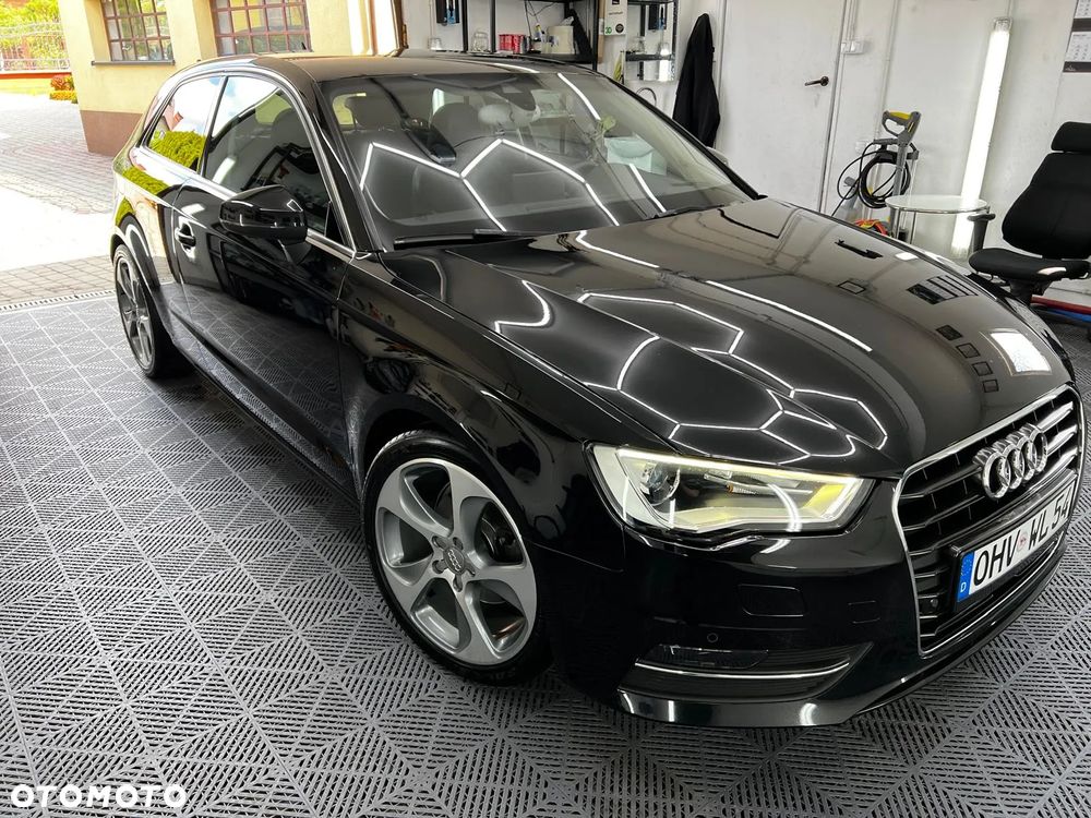 Audi A3 Sportback 2.0 TDI DPF S tronic S line Sportpaket (plus) - 24
