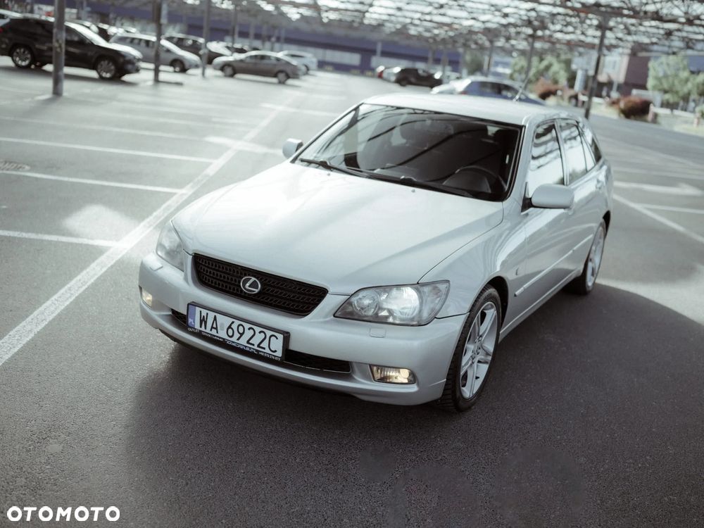 Lexus IS 200 SC Prestige - 36