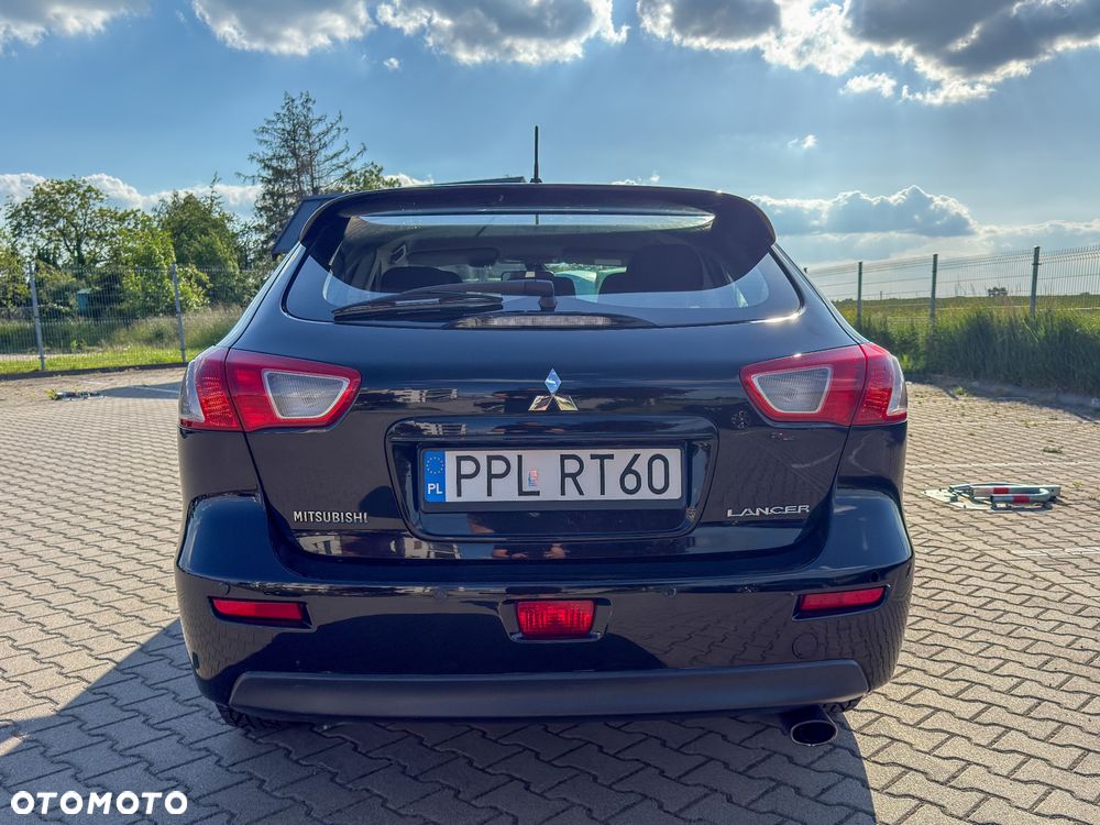 Mitsubishi Lancer 1.8 Invite - 6