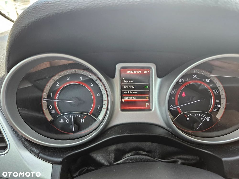 Dodge Journey - 16