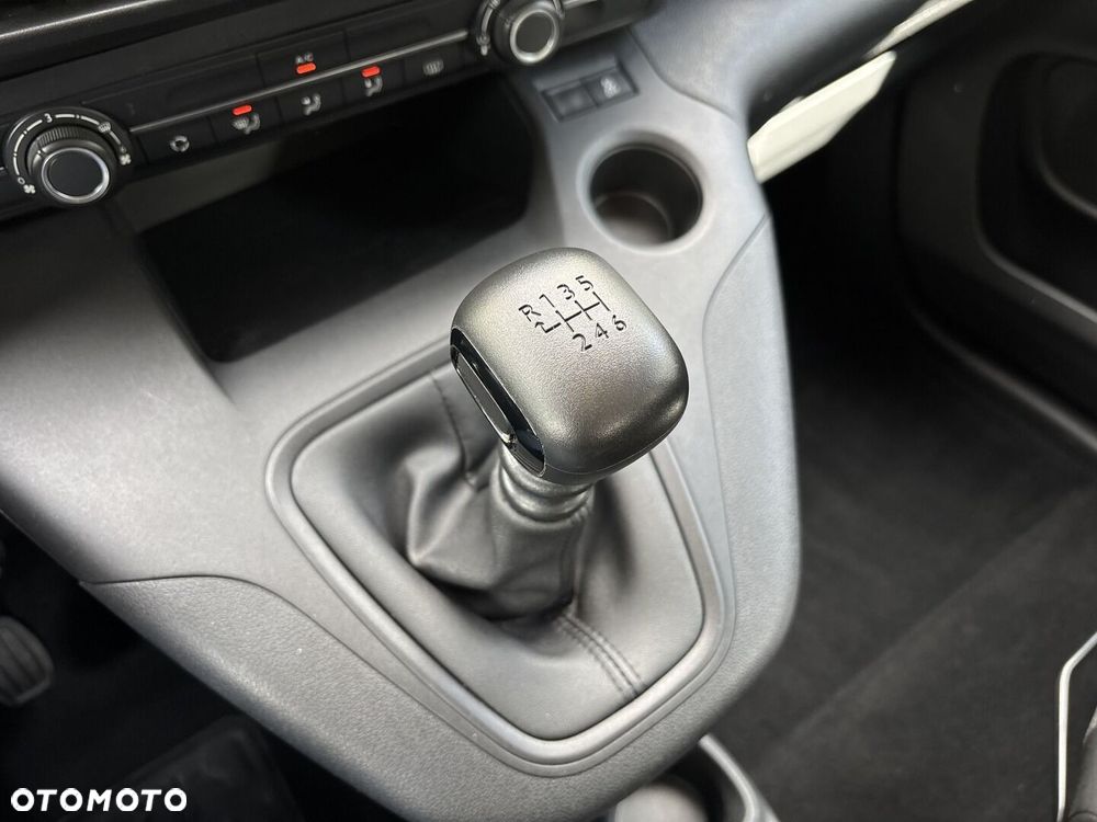 Toyota Proace City Verso 1.5 D-4D Combi - 25