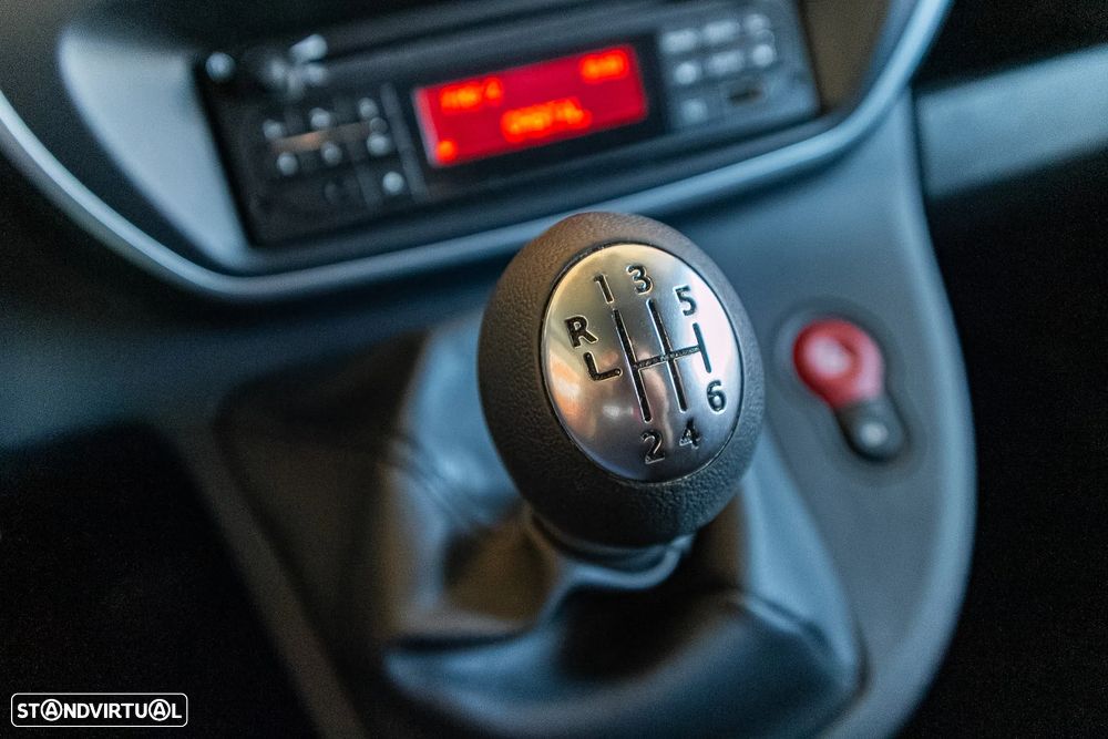 Renault Kangoo Maxi 1.5 dCi 3L IVA dedutível - 14