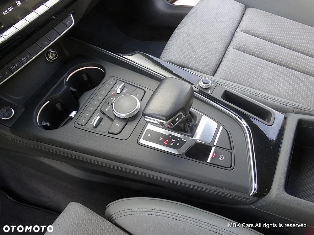 Audi A4 Limousine 40 TDI S tronic S line - 29
