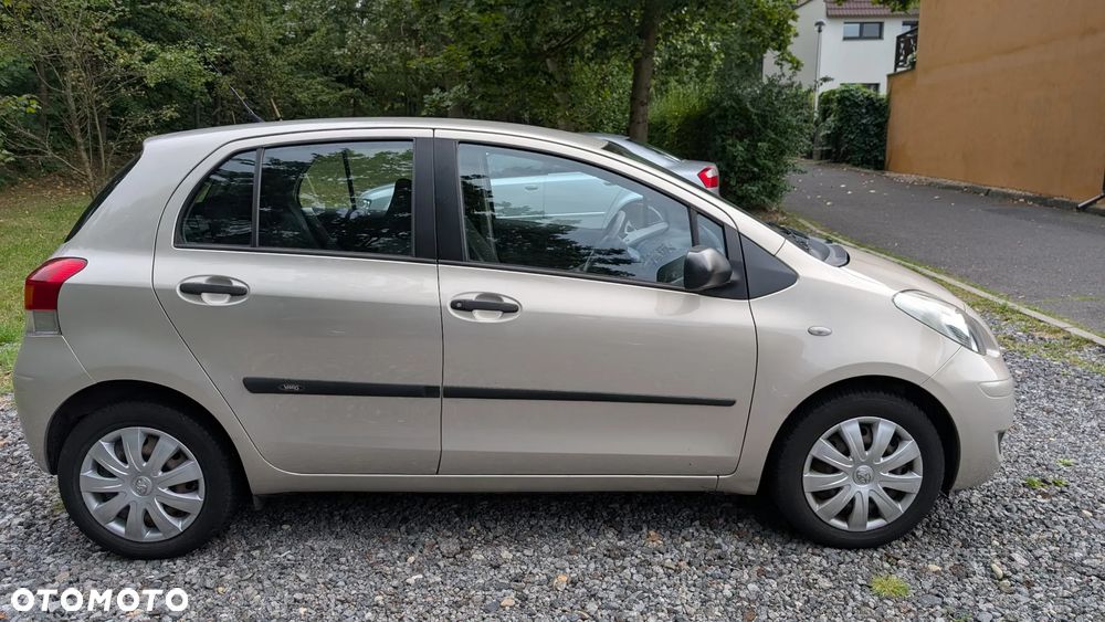 Toyota Yaris 1.33 Luna - 11