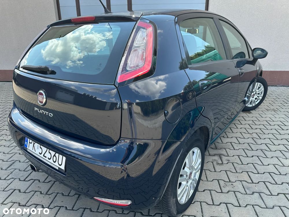 2013 Fiat Punto, photograph 9