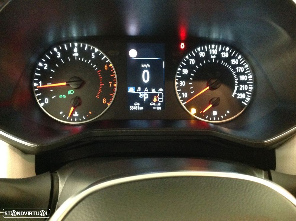 Renault Clio 1.0 TCe Limited CVT - 44