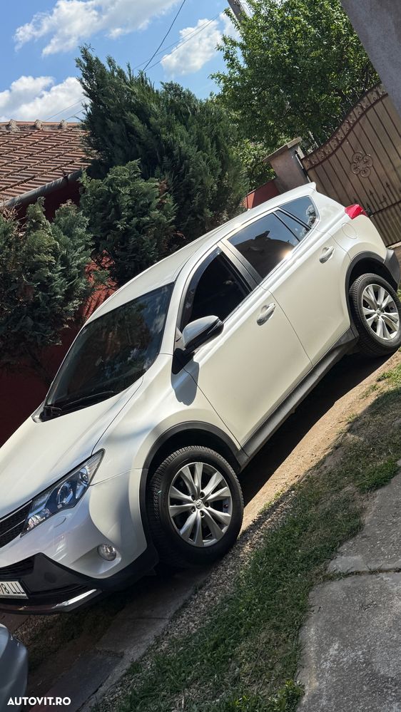 Toyota RAV4 2.2 D-4D 4x4 Automatik Edition - 9