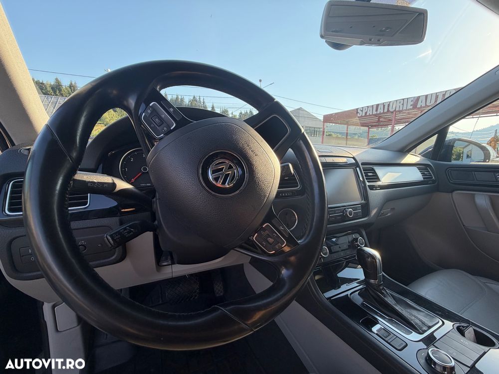 Volkswagen Touareg 3.0 V6 TDI BMT - 14