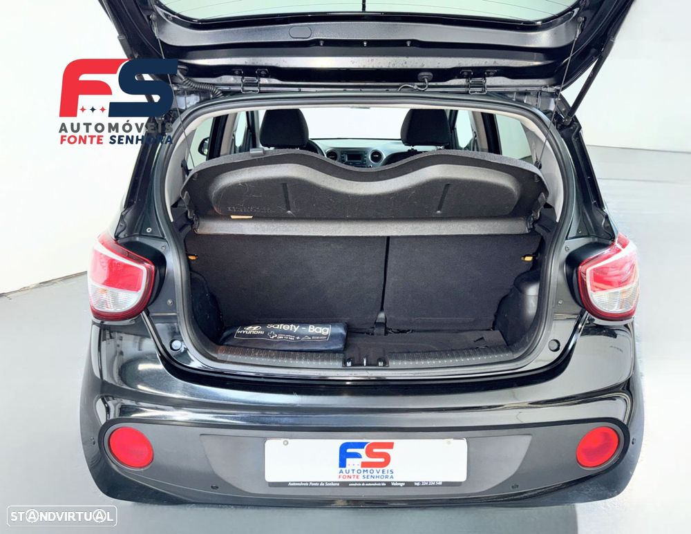 Hyundai i10 1.0 Urban GPL+Bluet. +Ctrl+Far.Nev.+Led.+Sen.Estac. - 12