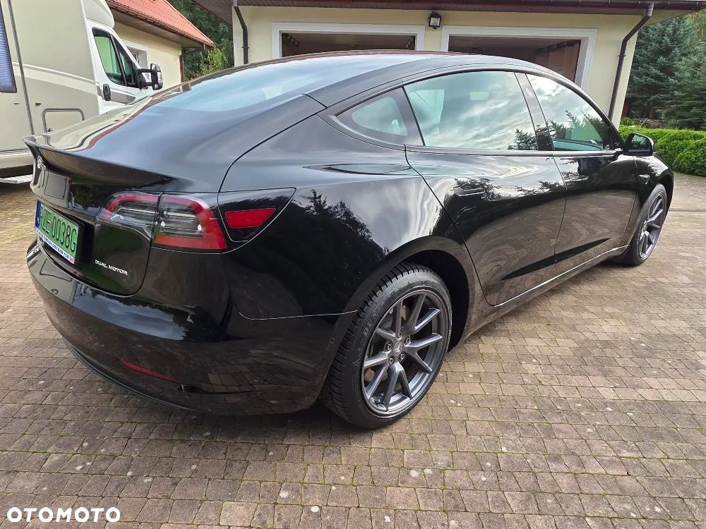 Tesla Model 3 Langstreckenbatterie Allradantrieb Dual Motor - 13