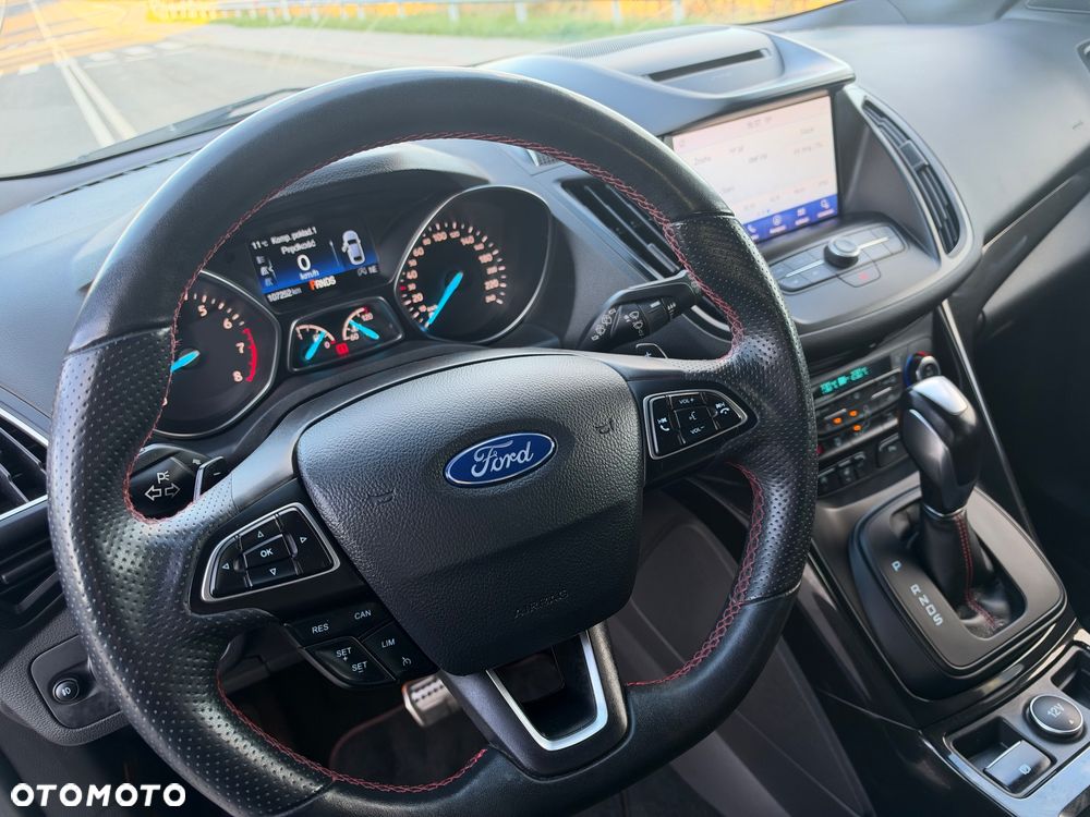 Ford Kuga - 16