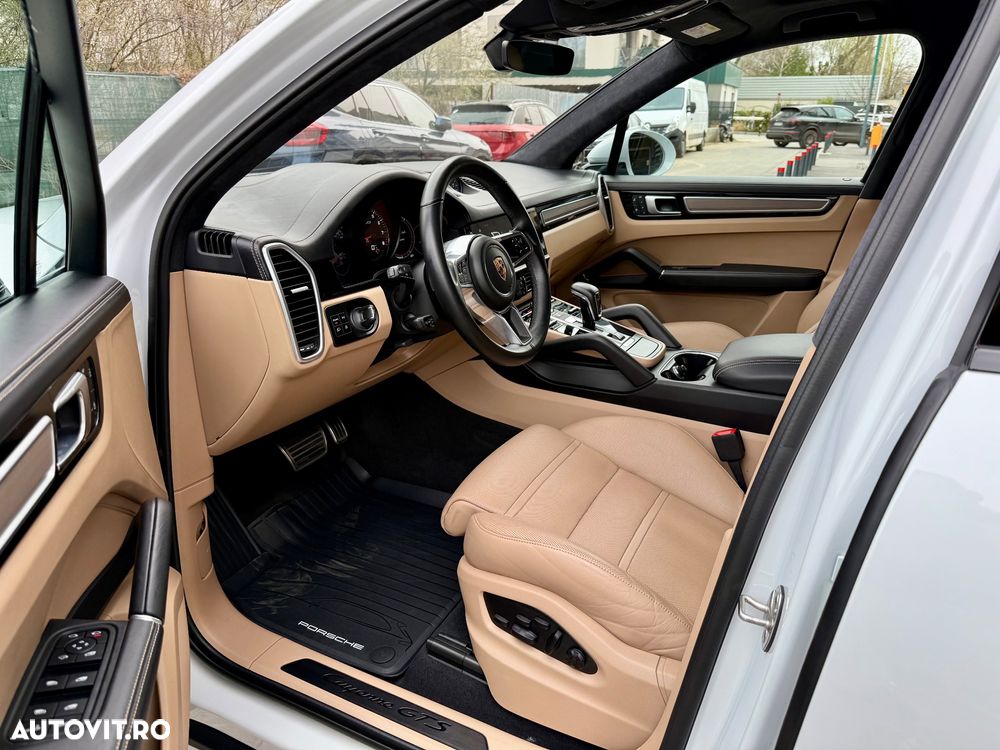 Porsche Cayenne S - 6