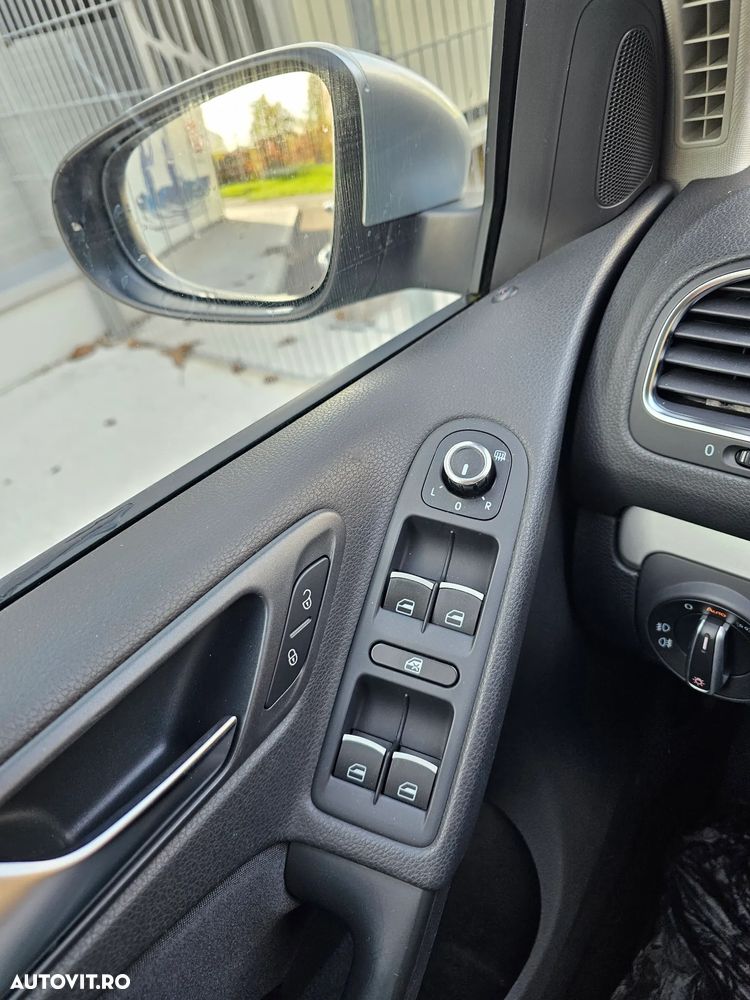 Volkswagen Golf 1.4 TSI Highline DSG - 27