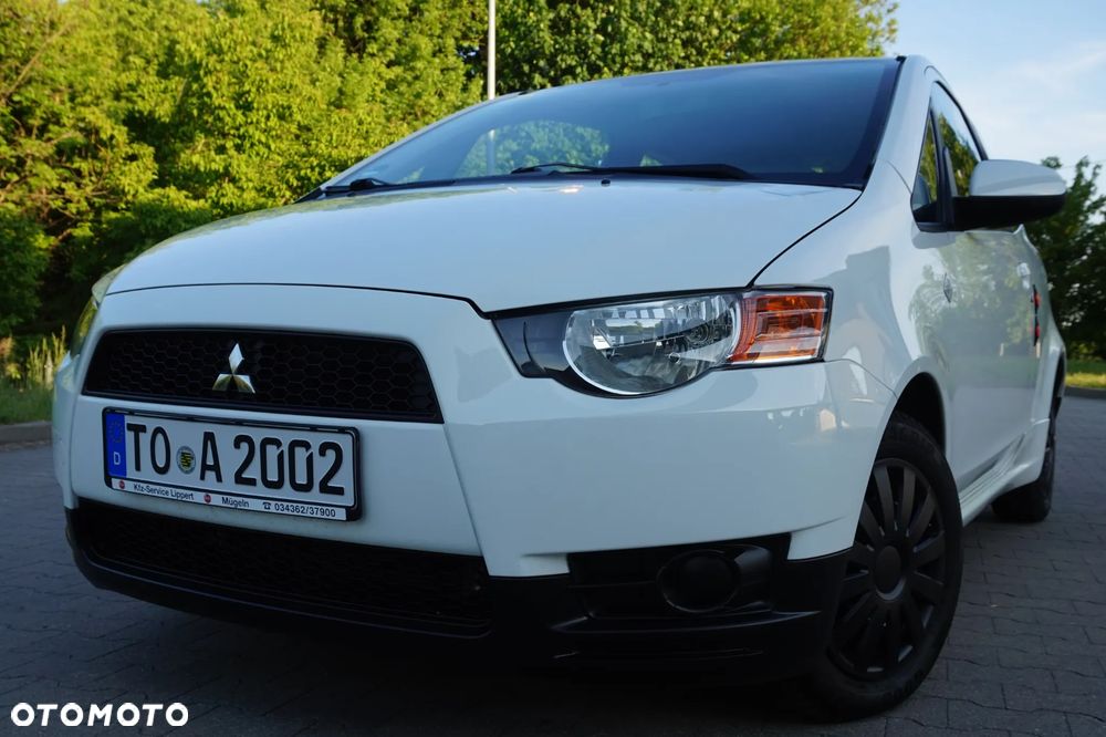 Mitsubishi Colt - 8
