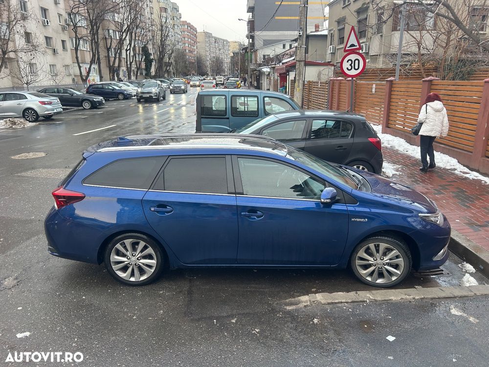 Toyota Auris - 12